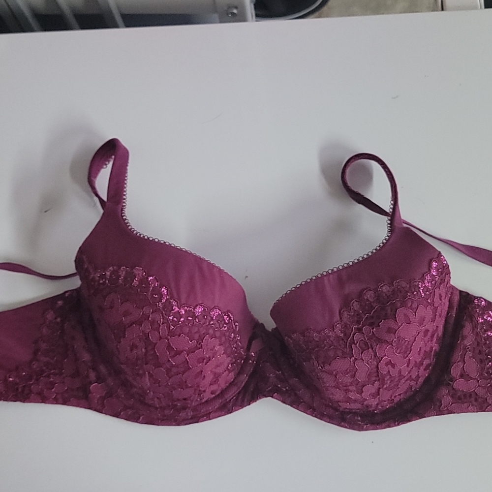 Vs bra